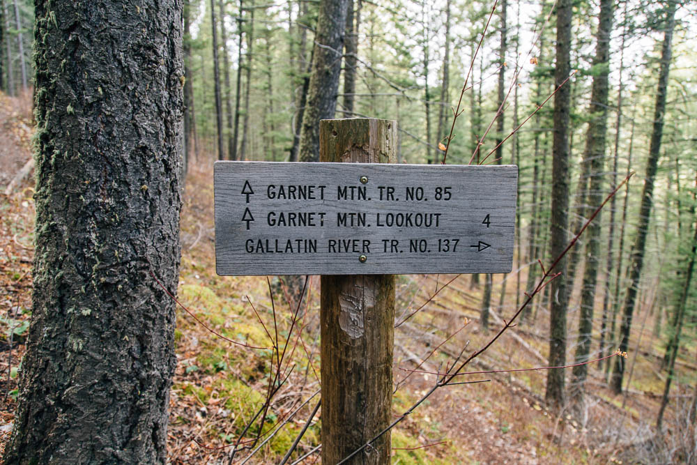 Trail sign on the garnet mountain trail