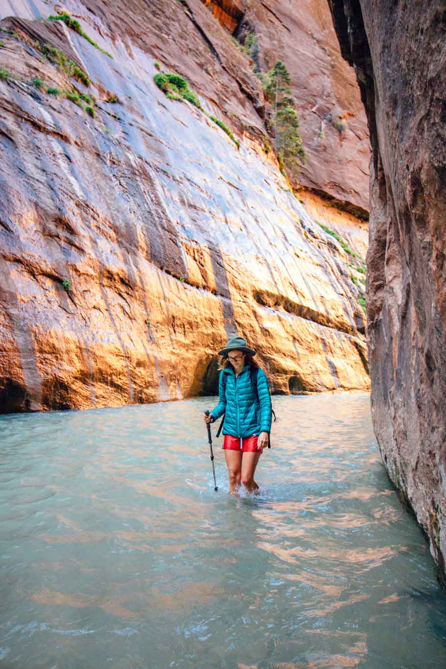 What to Wear When Hiking the Narrows in October  