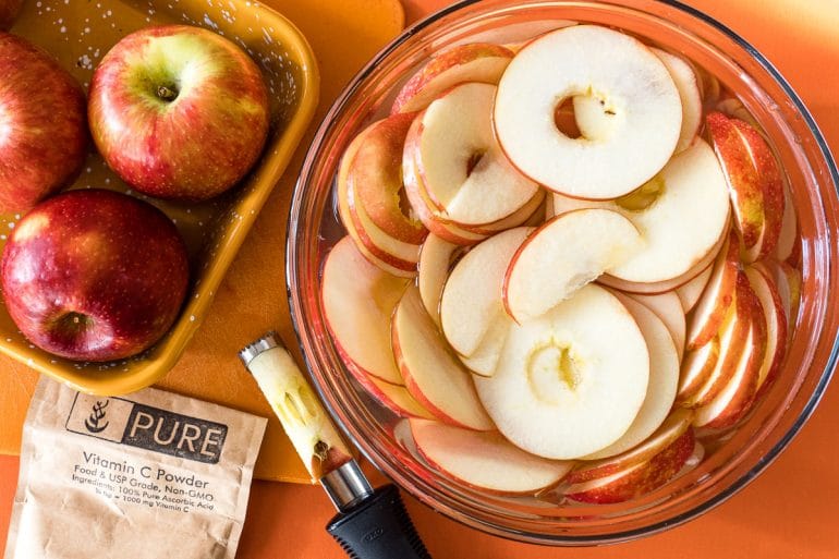 How to Dehydrate Apples (and make apple chips!) Fresh Off The Grid