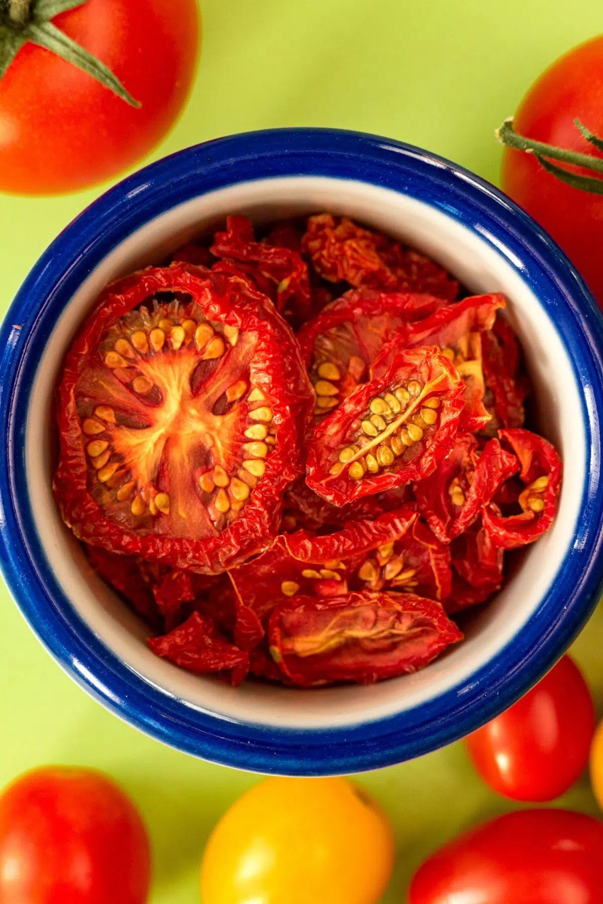 Dehydrated tomatoes in a bowl