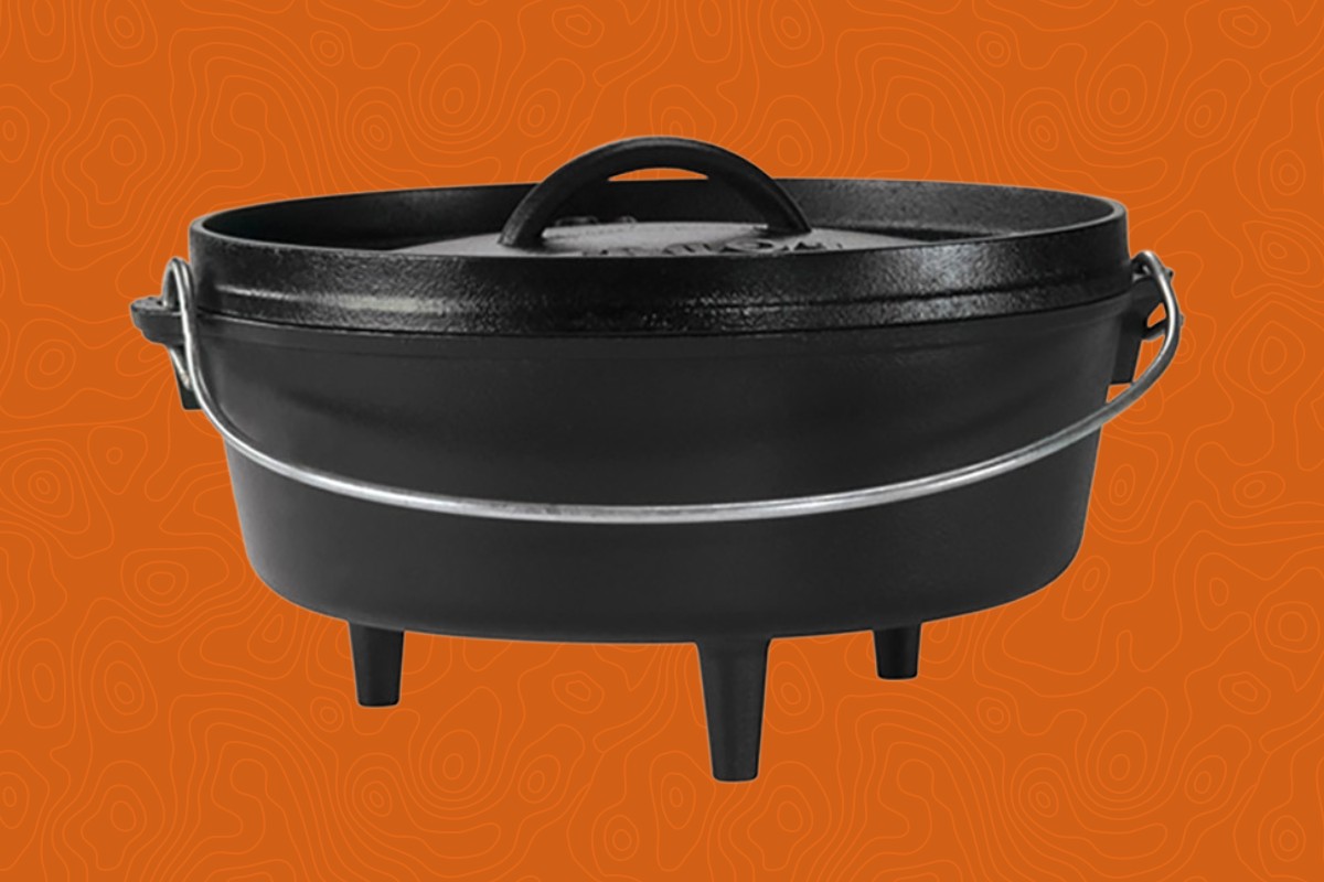 Lodge Dutch Oven product image.