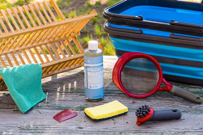 How to Wash Dishes While Camping Fresh Off The Grid