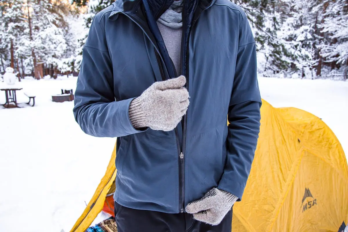 Essential Winter Hiking Gear So You Can Hike All Year Round - Fresh Off The  Grid