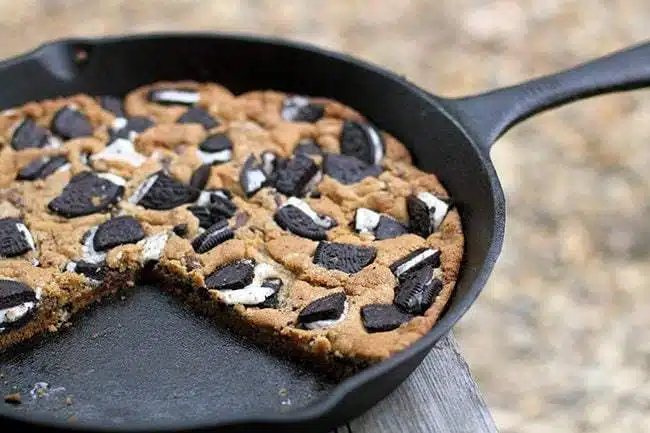 Oreo cookie in a cast iron skillet.